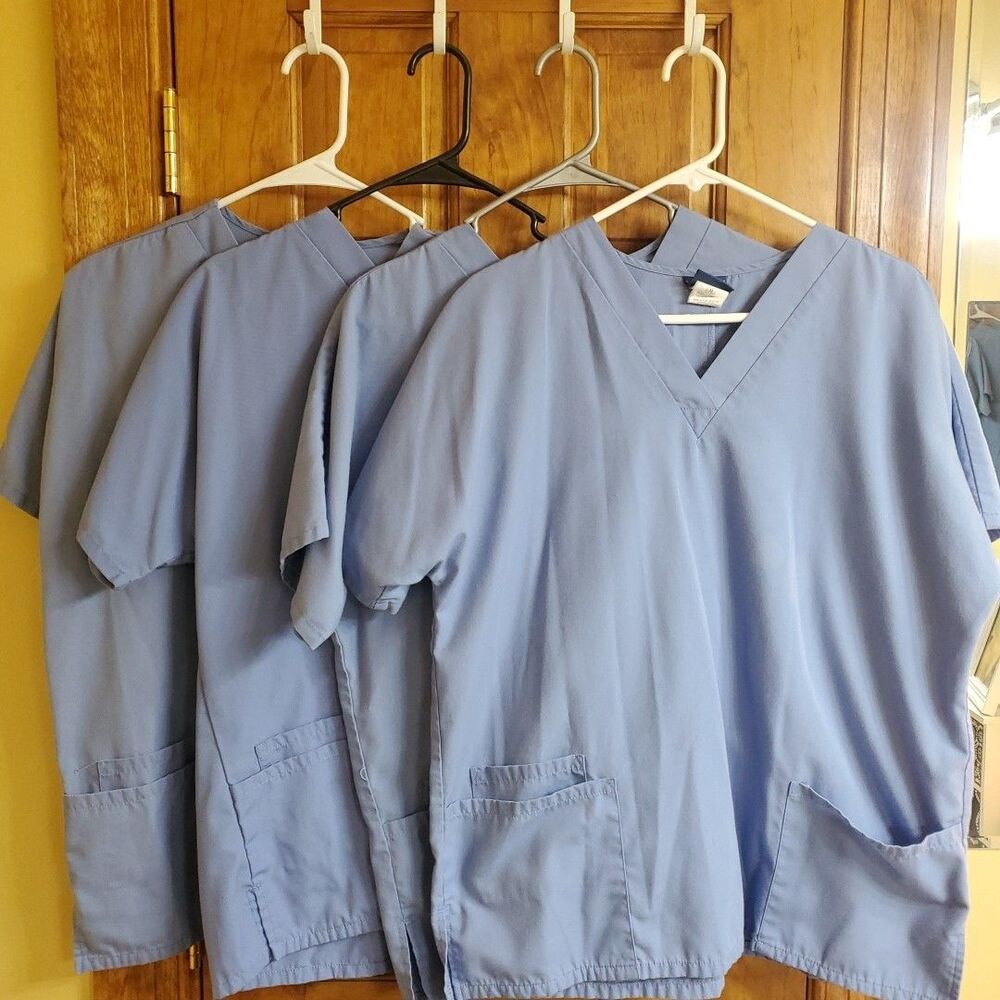 Cherokee‎ Workwear Women's V-Neck Scrub Top Style 4700 Size Med (Lot Of 4)